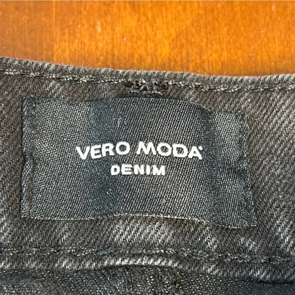 Vero Moda High Waisted Black Denim Button Down Mini Skirt Size Small 90s - Picture 4 of 6